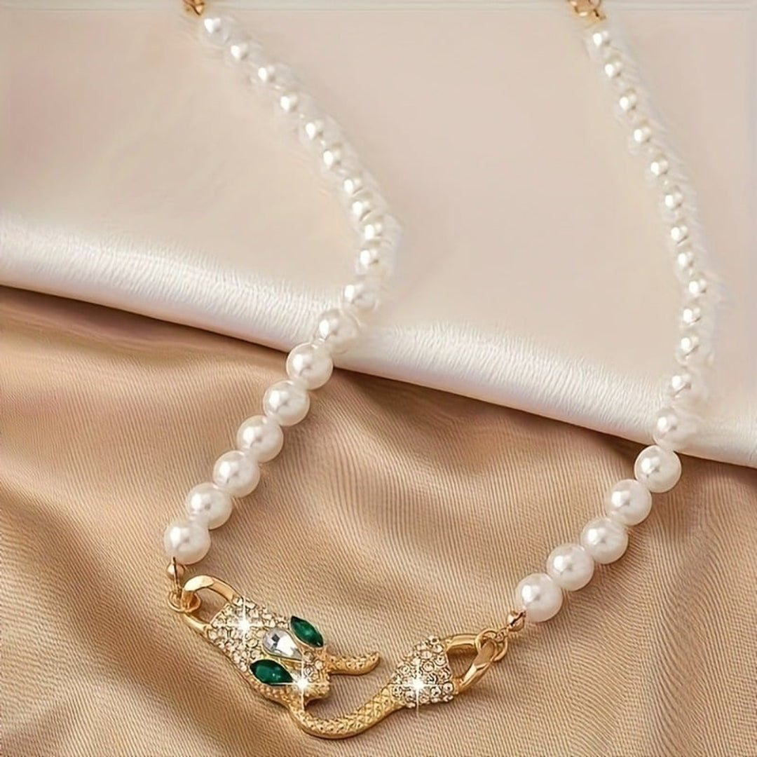 Collar de perlas con forma de serpiente |  Aline™